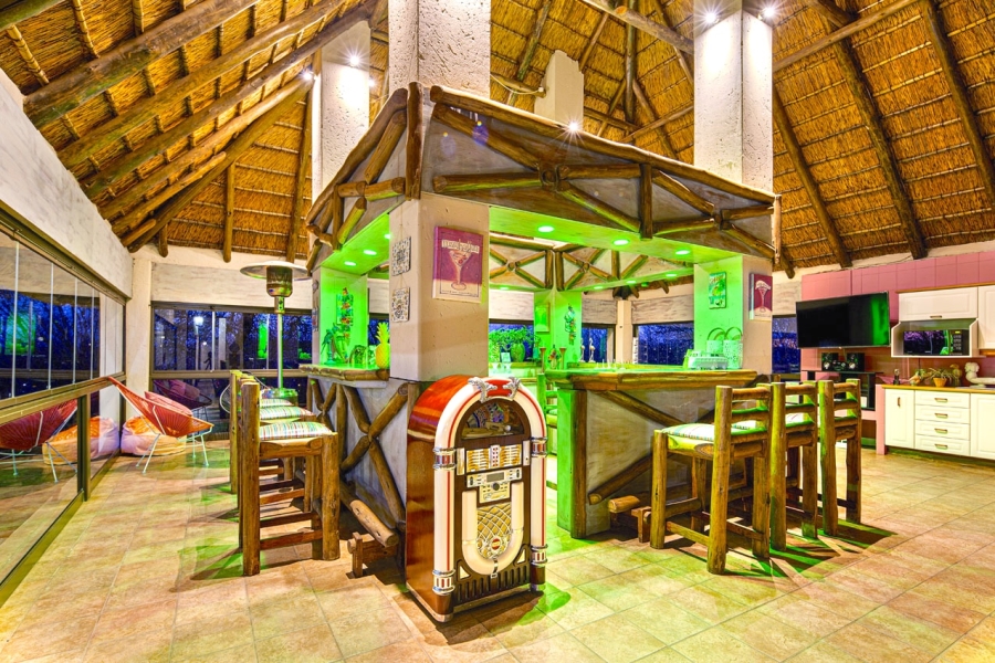 4 Bedroom Property for Sale in Boschenvaal River Front Lodges Free State